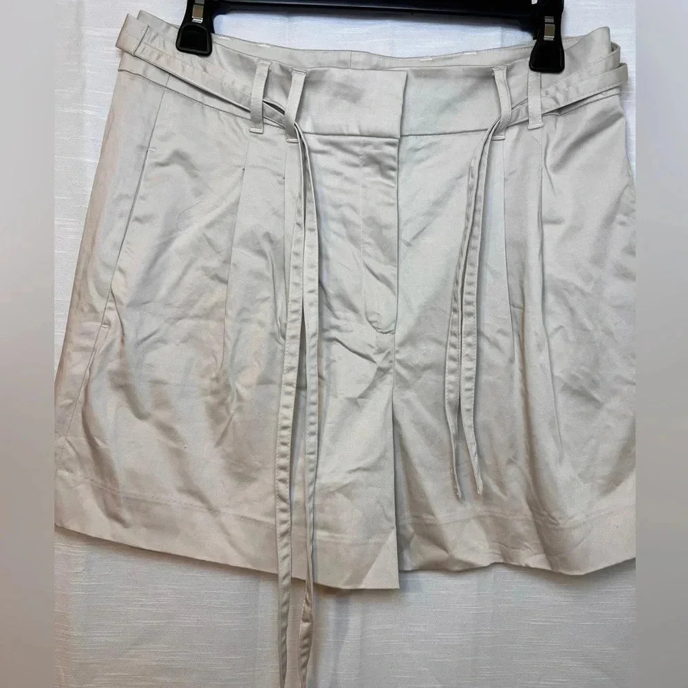 WHITE HOUSE BLACK MARKET High-Rise Pleated Shorts - Picture 7 of 7